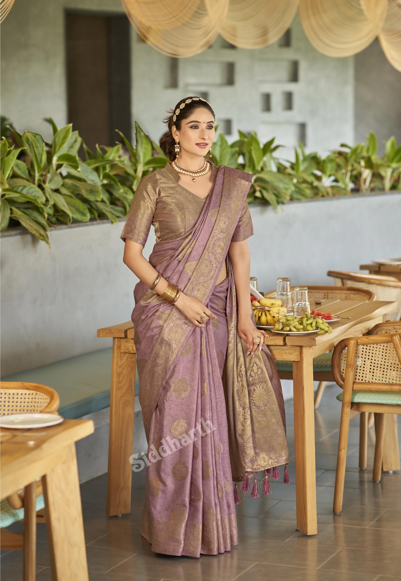 Luxary Touch vlt_page-0003